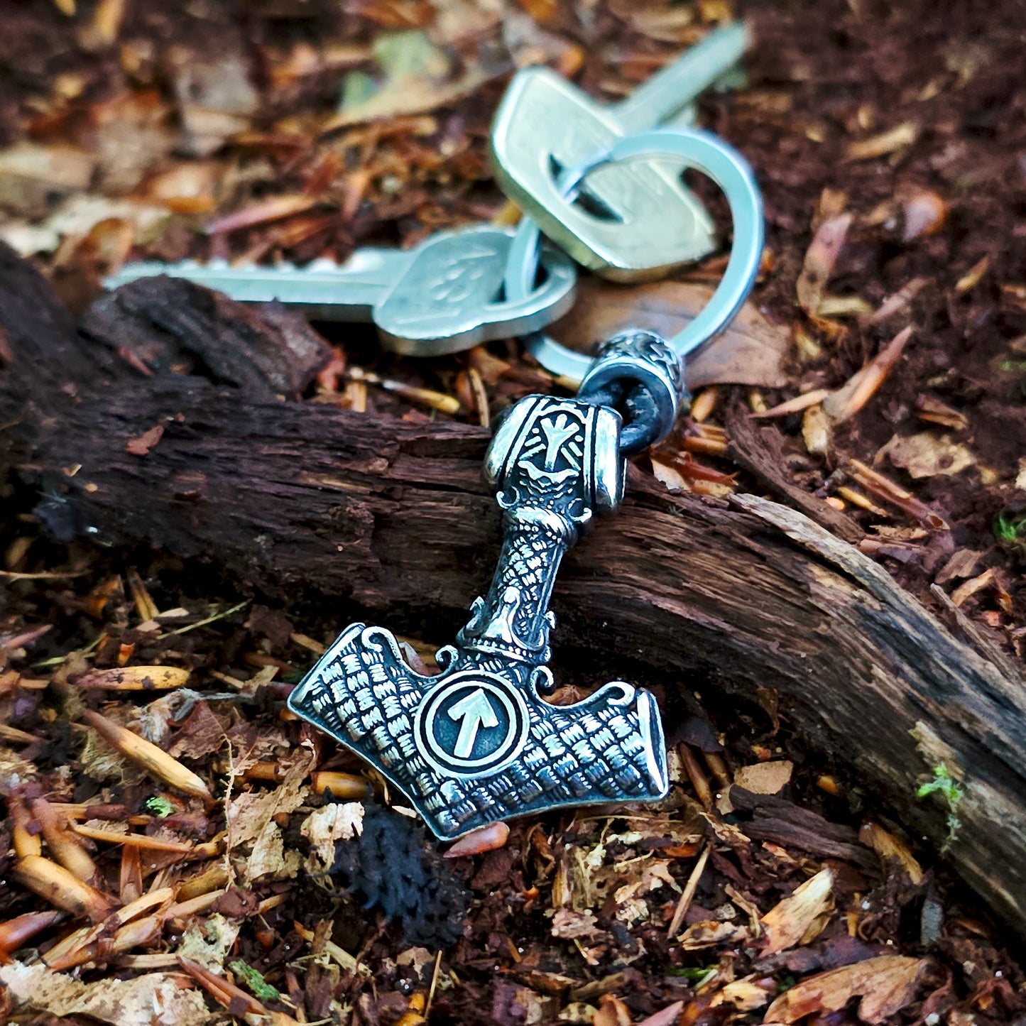 Keychain "Mjölnir Valknut" – Silver Edition