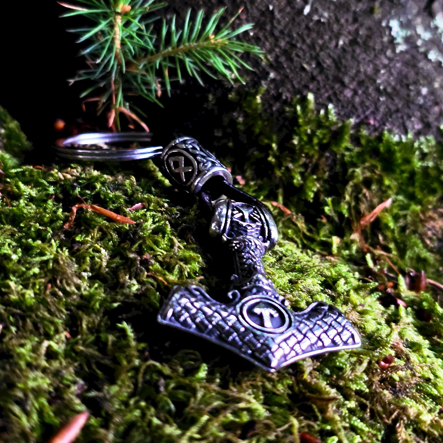 Keychain "Mjölnir Valknut" – Silver Edition