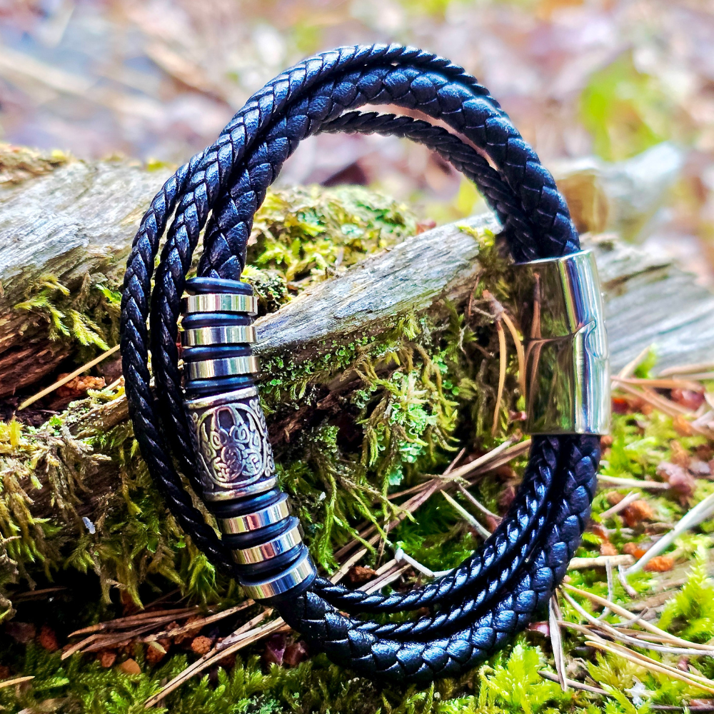 Bracelet "Wolf Paw triple"