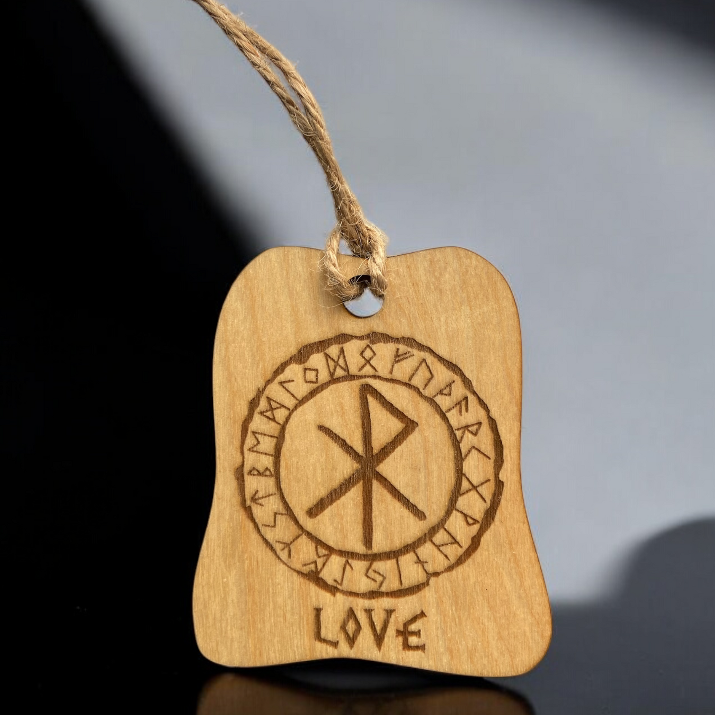 Nordic Rune Amulet โ Protection and strength in an elegant design ๐ฟโจ