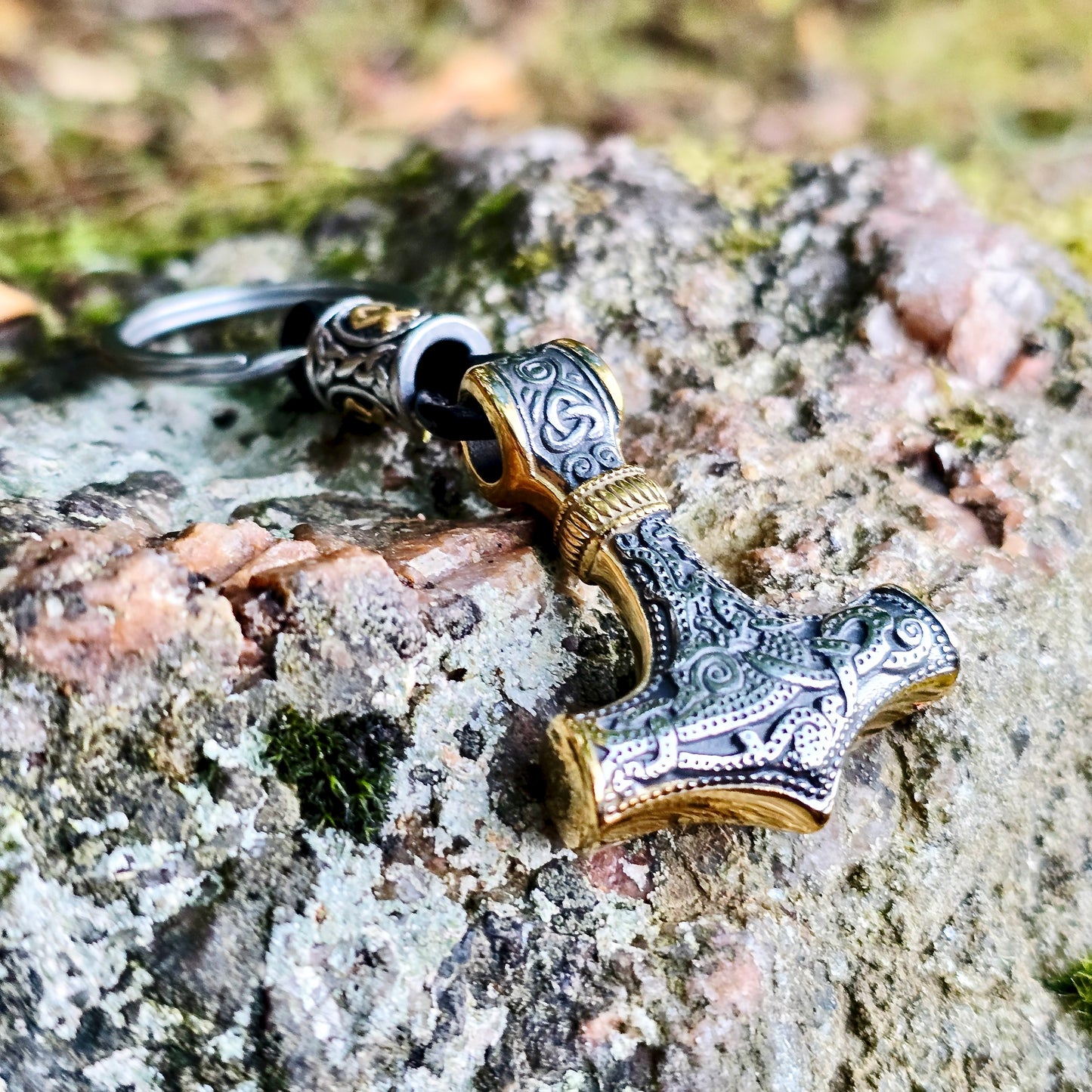 Keychain - "Mjölnir Asgard Knot"