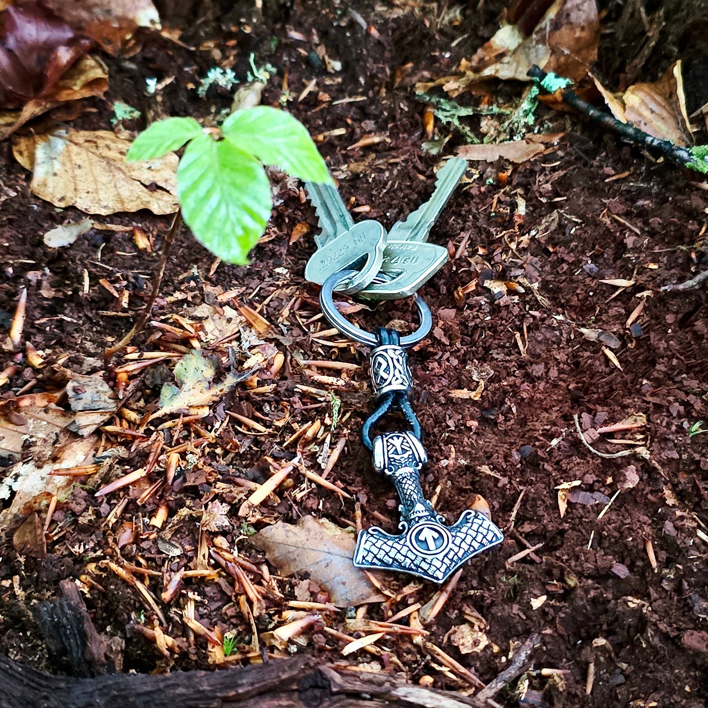 Keychain "Mjölnir Valknut" – Silver Edition