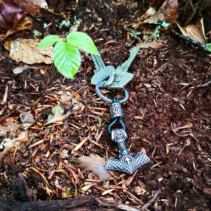 Keychain "Mjölnir Valknut" – Silver Edition