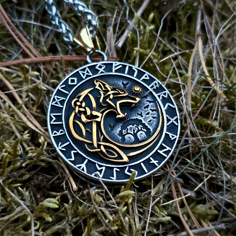 Necklace "Skull & Runes"