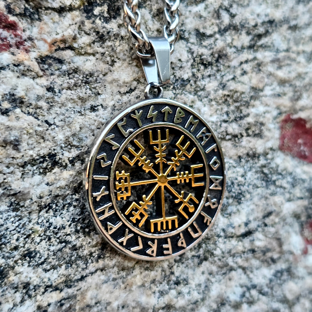 Necklace "Rune compass Vegvisir" (2025)