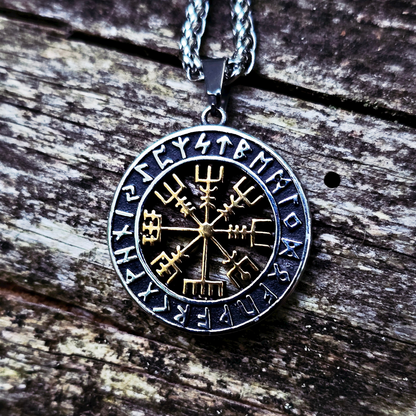 Necklace "Rune compass Vegvisir" (2025)