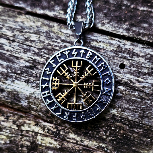Necklace "Rune compass Vegvisir" (2025)