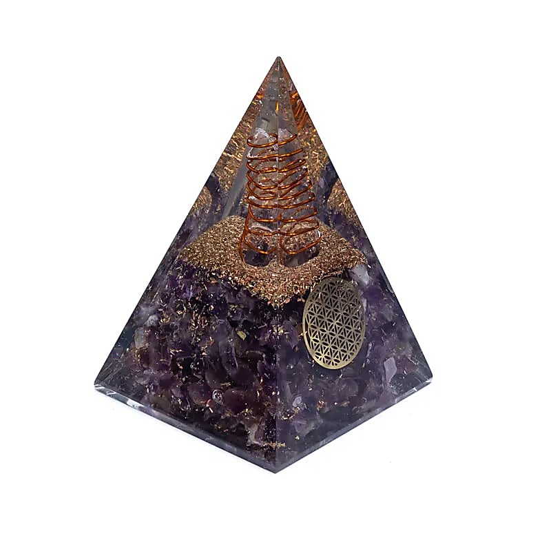 Orgonitpyramide mit Amethyst und der Blume des Lebens