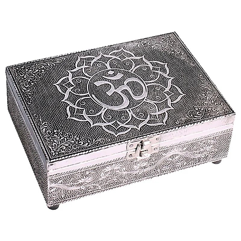 Schatulle mit Aluminiumrelief – Schmuck- &amp; Tarotbox „OM“