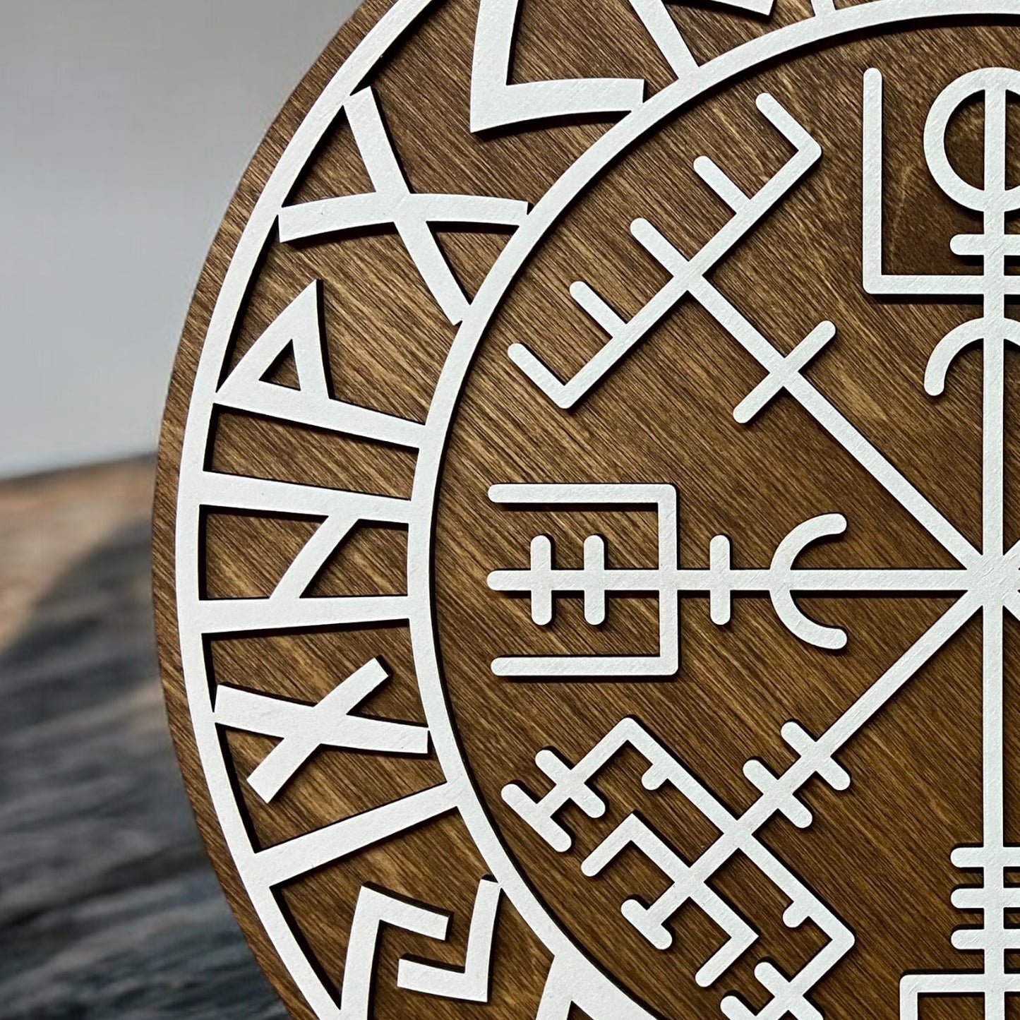Wall decoration – Viking Shield with Runes &amp; Viking Compass 🛡️✨ - Type 3, Vers. 3