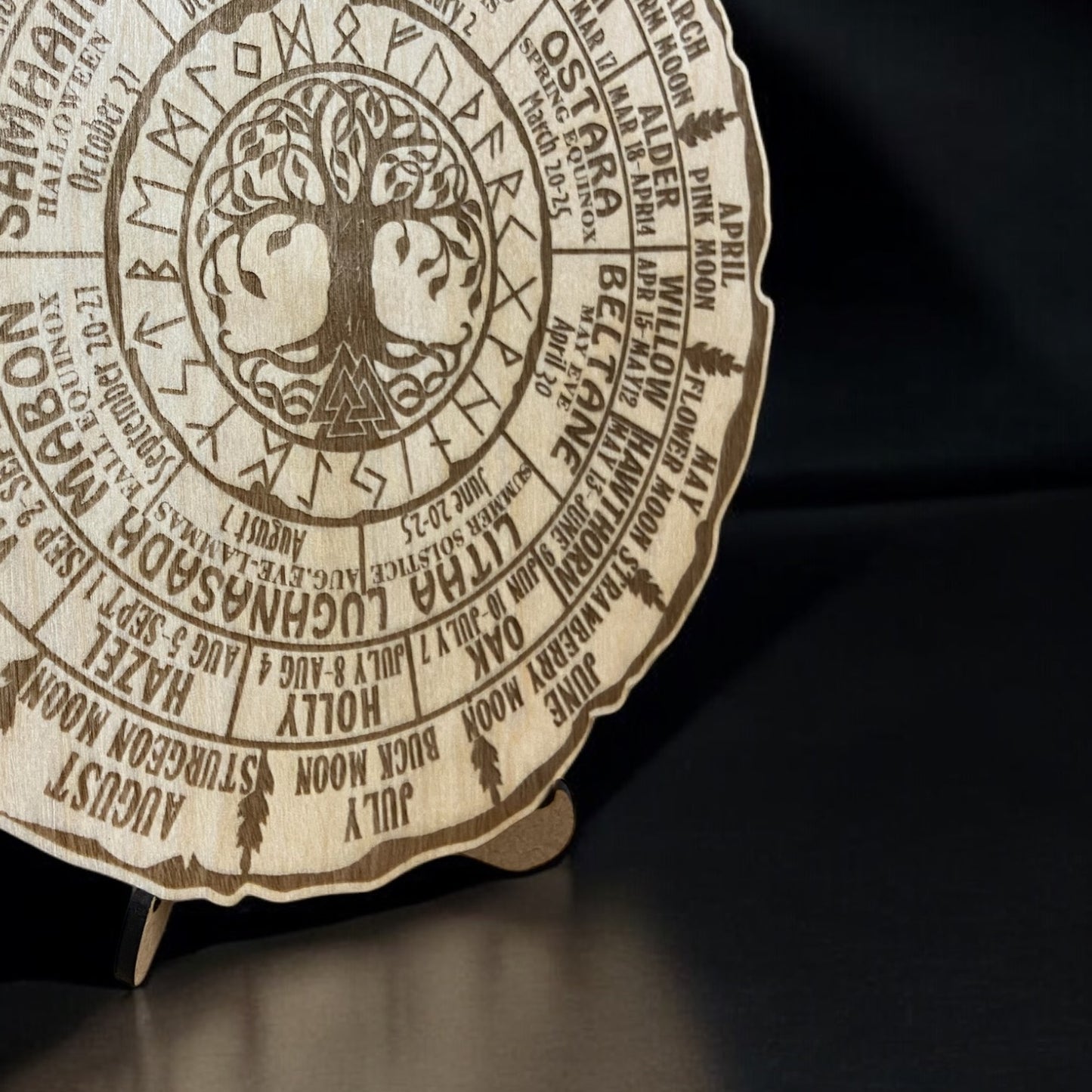 Wandbild „Lebensbaum & Jahreskreis“ – Spirituelle Kunst für dein Zuhause 🌿✨