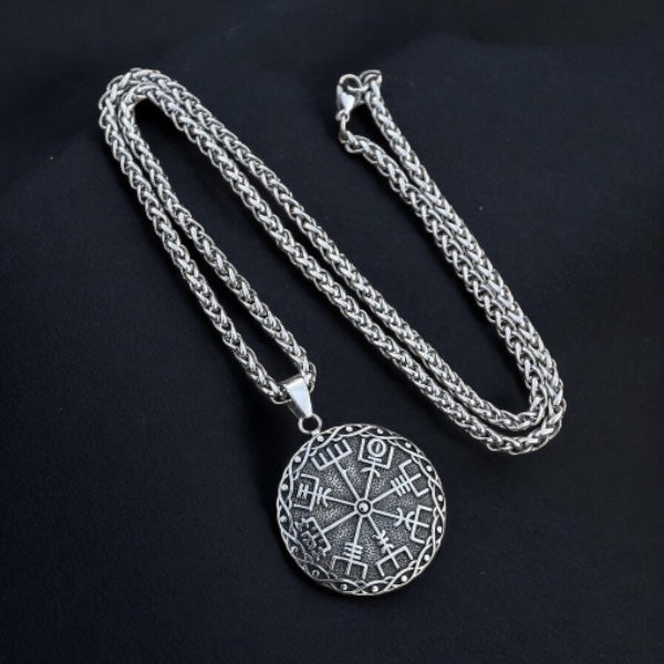 Necklace "Vegvisir classic"
