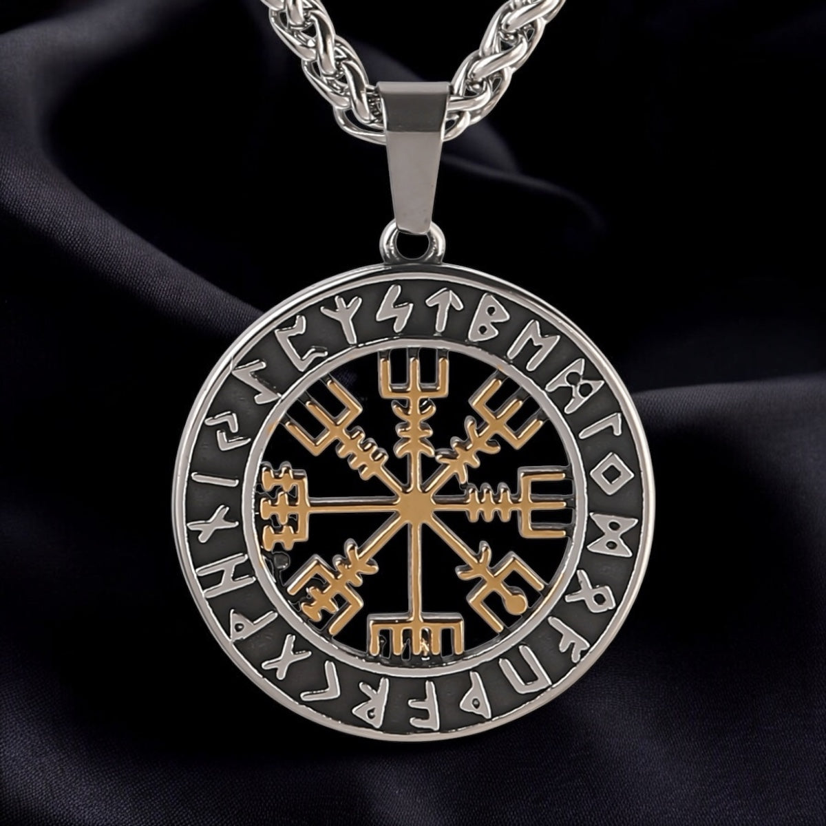 Halskette „Runenkompass Vegvísir“